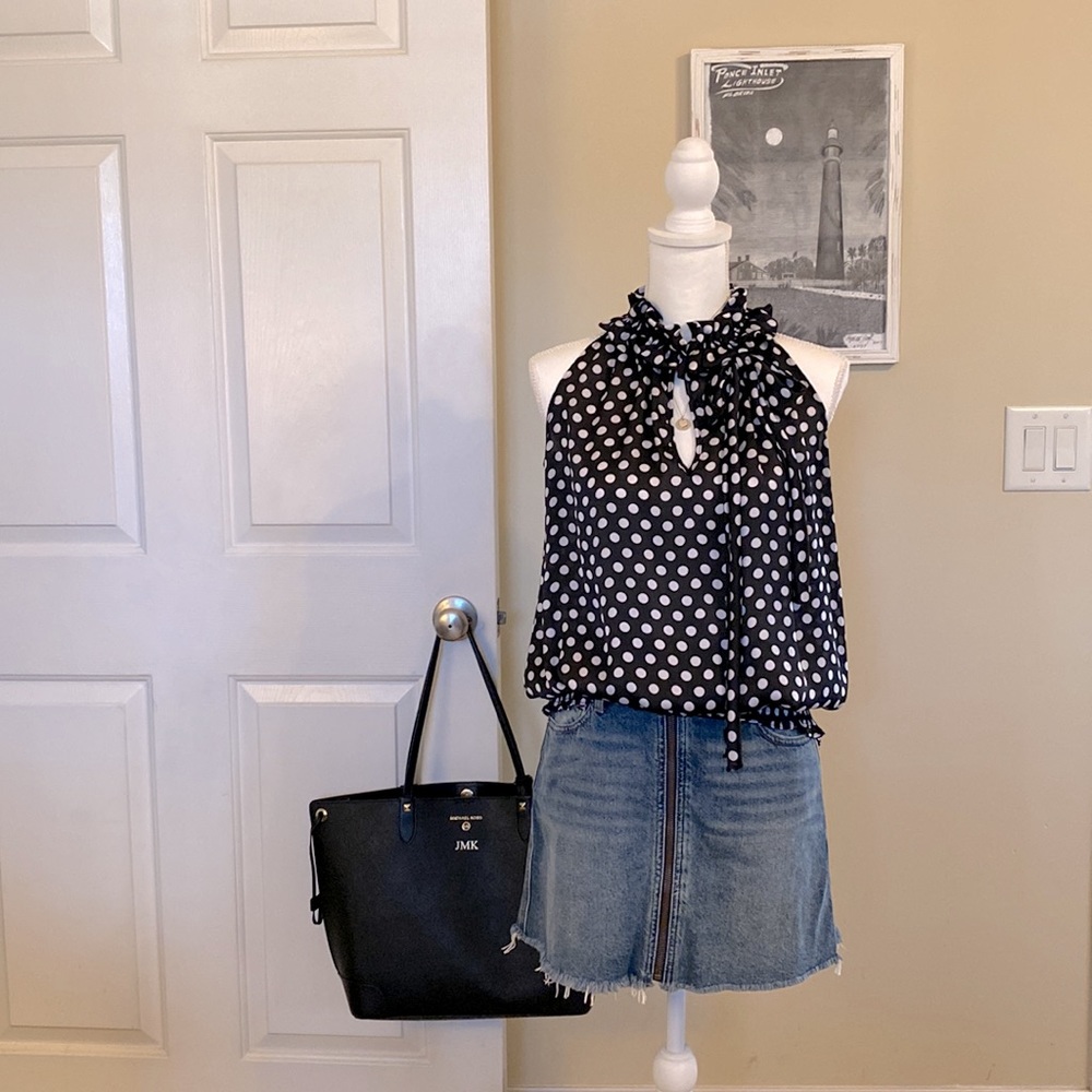 Milano Sleeveless Black with White Polka Dot Blouse Size M